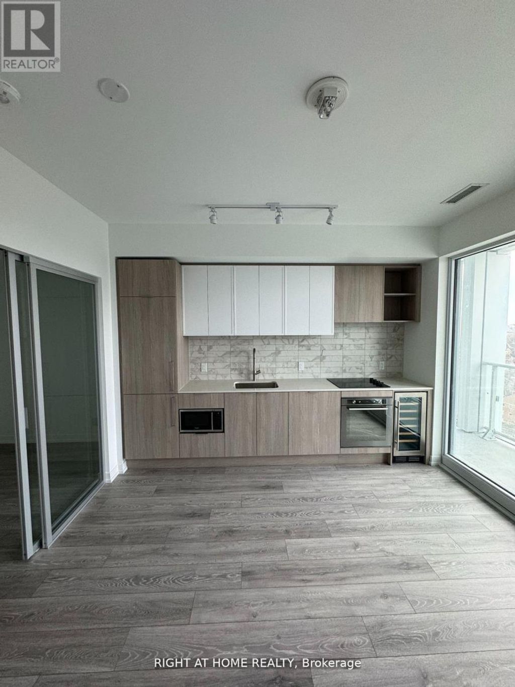 1512 - 2020 Bathurst Street, Toronto (humewood-Cedarvale)