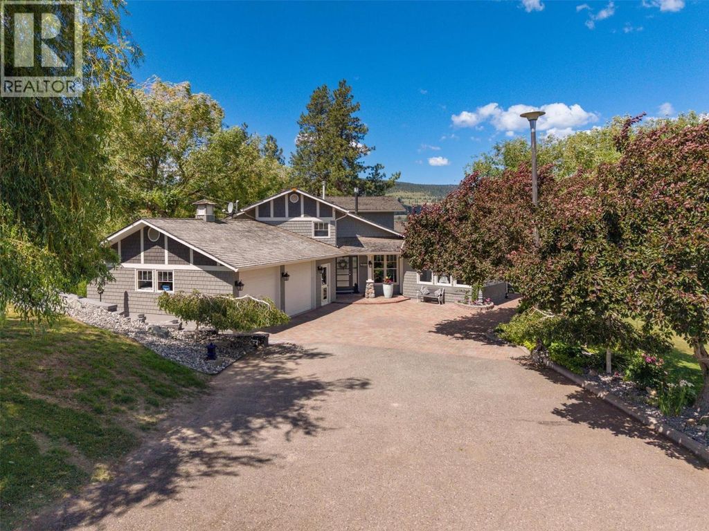 895 Coldwater Road, Merritt