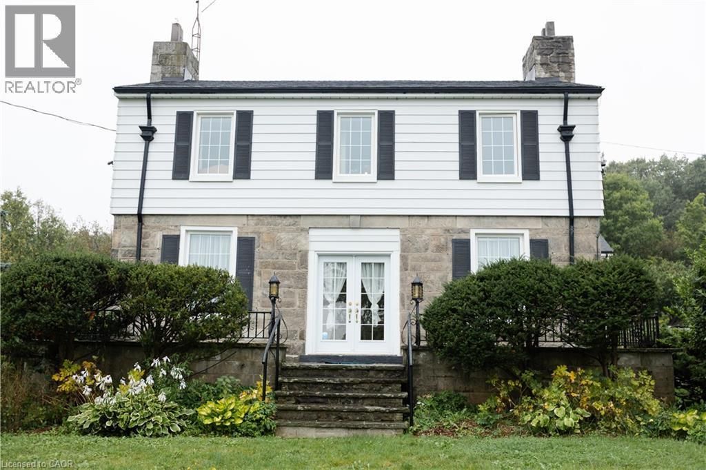 7682 Old Tremaine Road, Milton