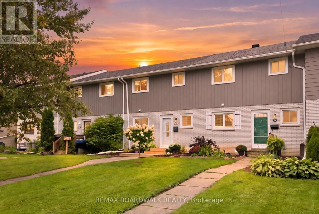 11 Maple Avenue, Brockville