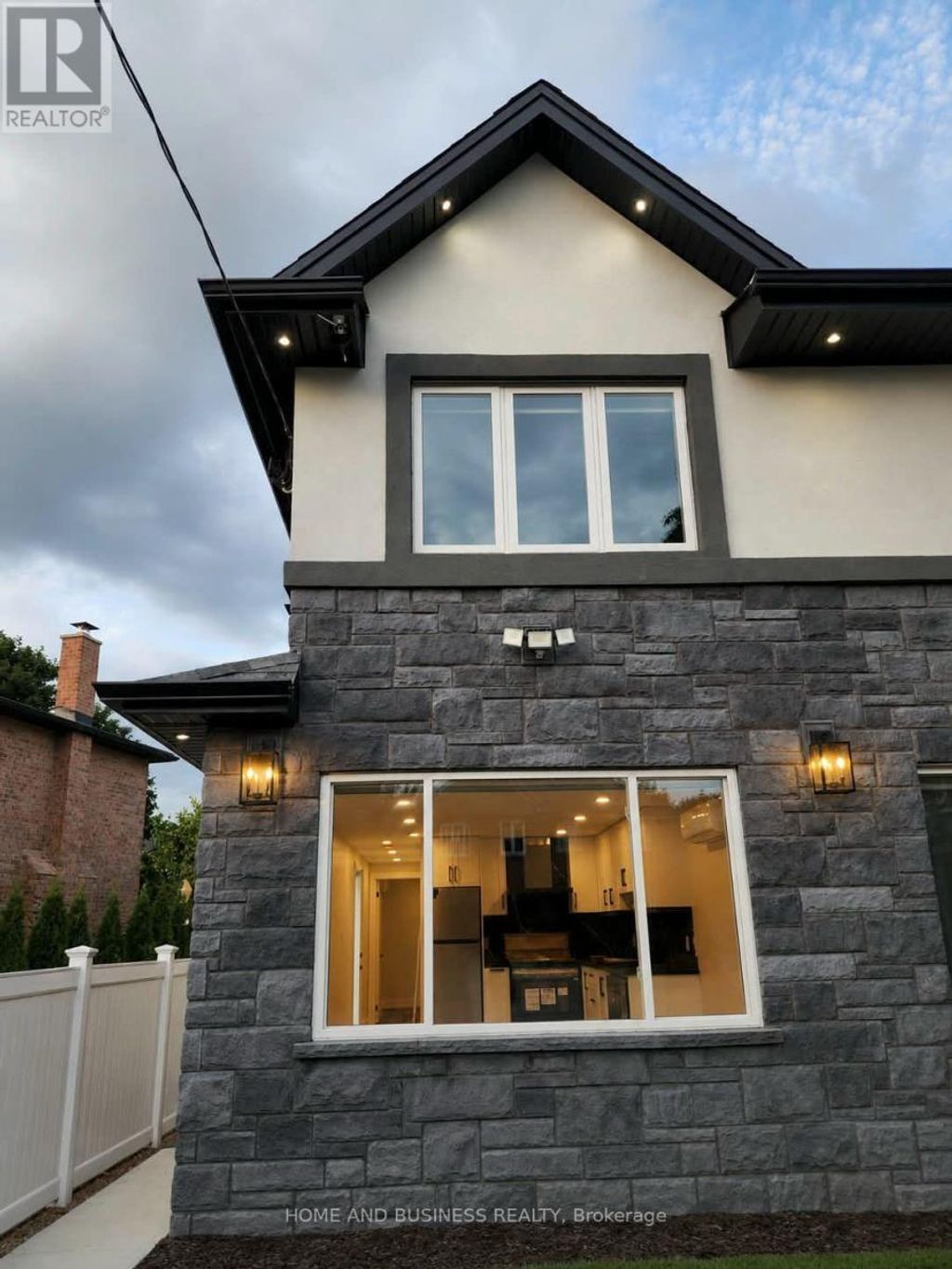 Upper - 5651 Turney Drive, Mississauga (streetsville)