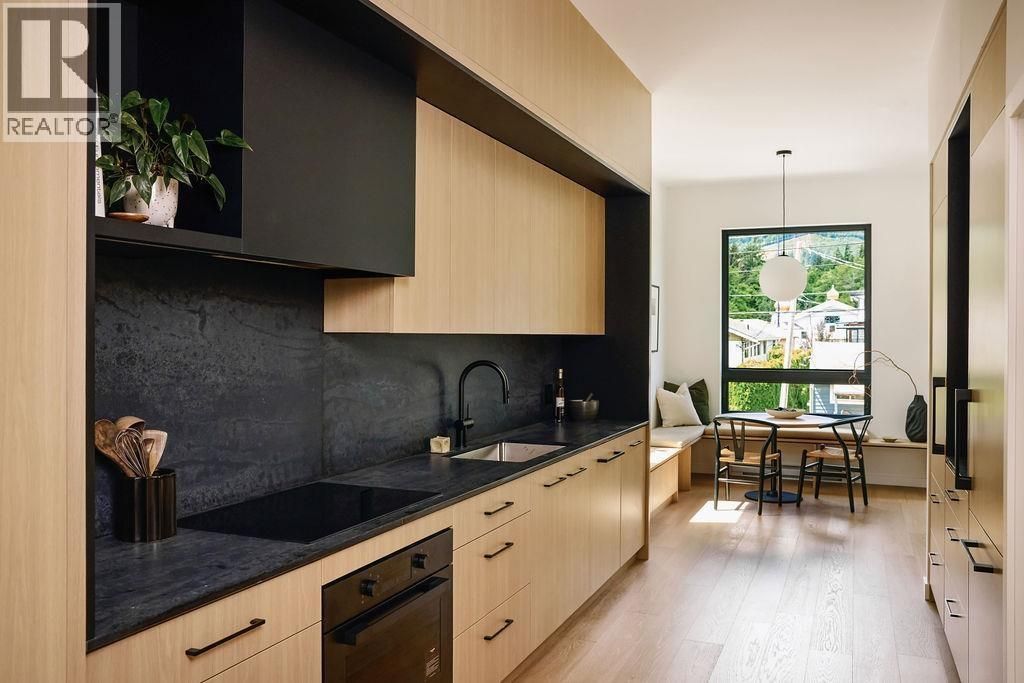 3 37940 Fourth Avenue, Squamish