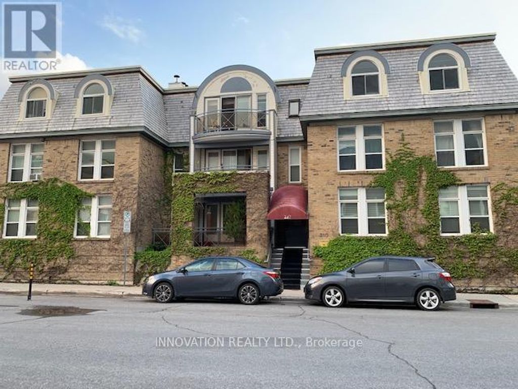3b - 210 Cumberland Street, Ottawa