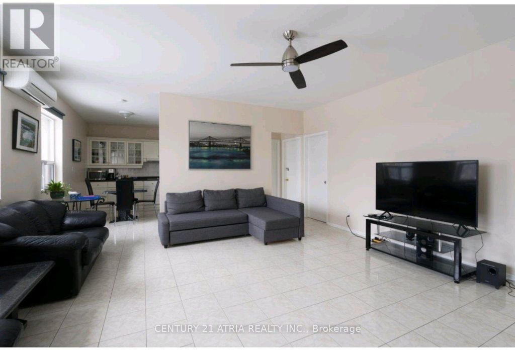2nd Floor - 3199 Dufferin Street, Toronto (yorkdale-Glen Park)
