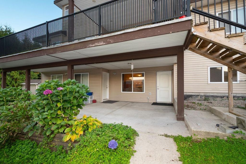 Lower 14229 114 Avenue, Surrey