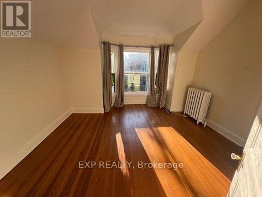 Upper - 118 Stinson Street, Hamilton (stinson)