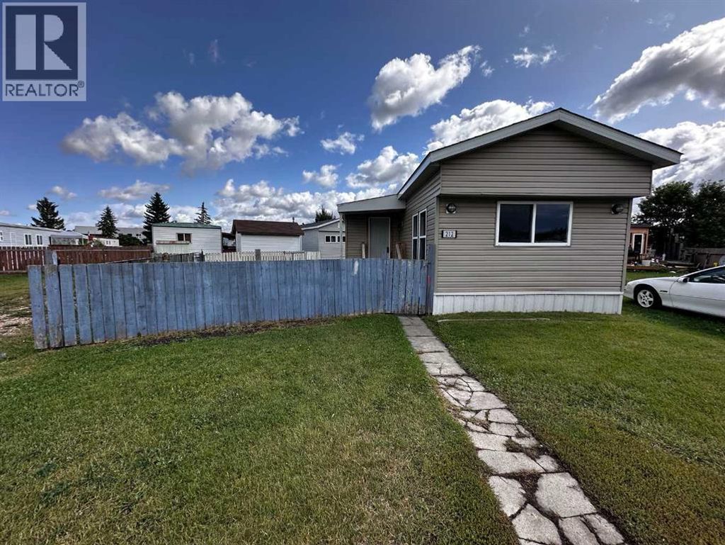 212, 5344 76 Street, Red Deer