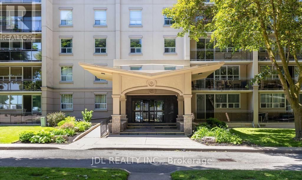 908 - 6400 Huggins Street, Niagara Falls (stamford)