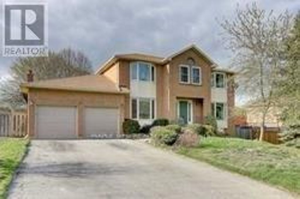 175 Keffer Circle, Newmarket (armitage)