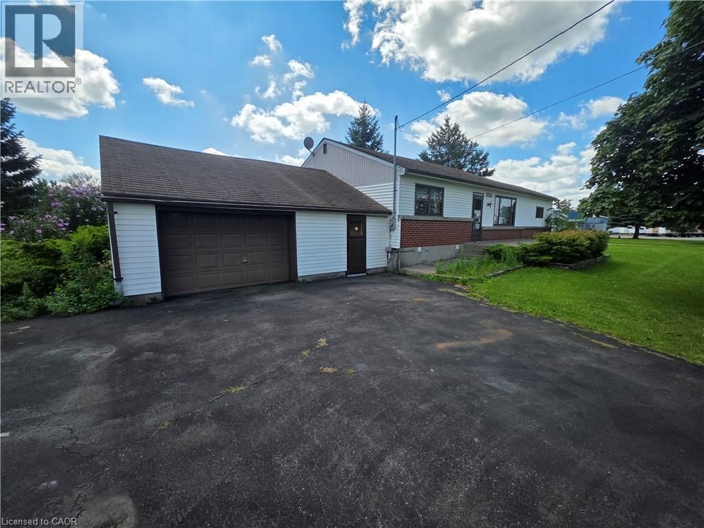 13225 Lundy's Lane, Allanburg