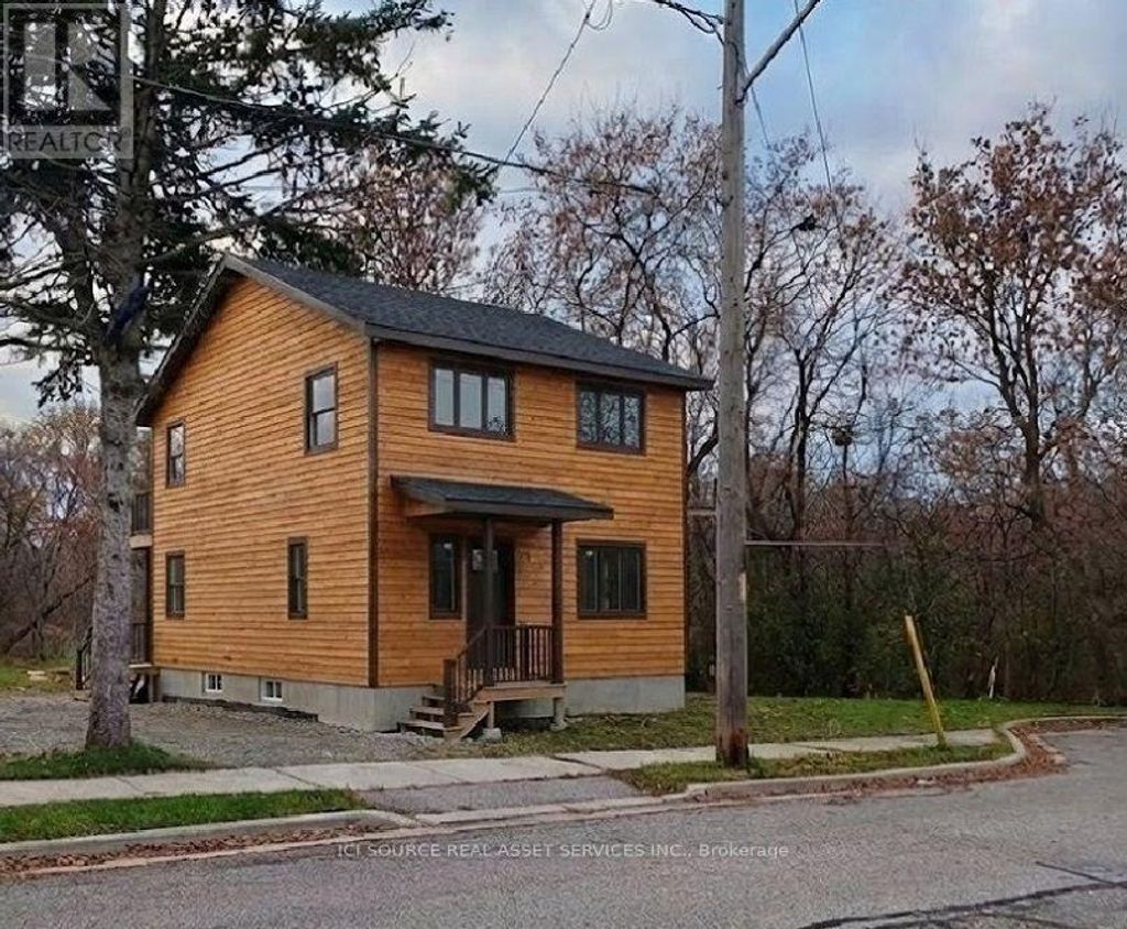 85 Hall Street, Oshawa (central)