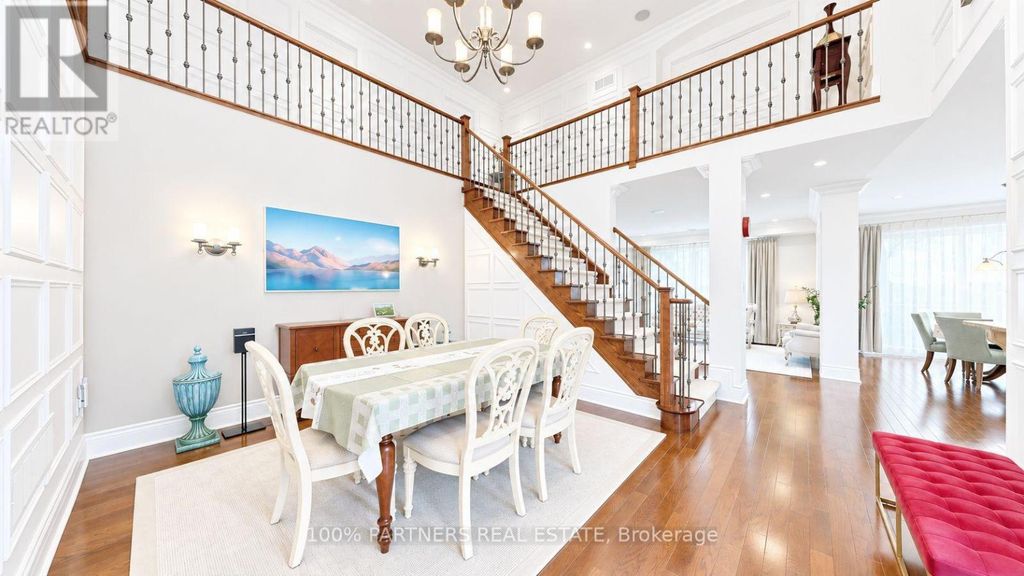 33 Earnshaw Drive, Markham (victoria Square)