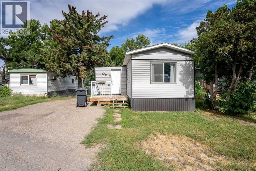 14, 5301 2 Street, Coalhurst
