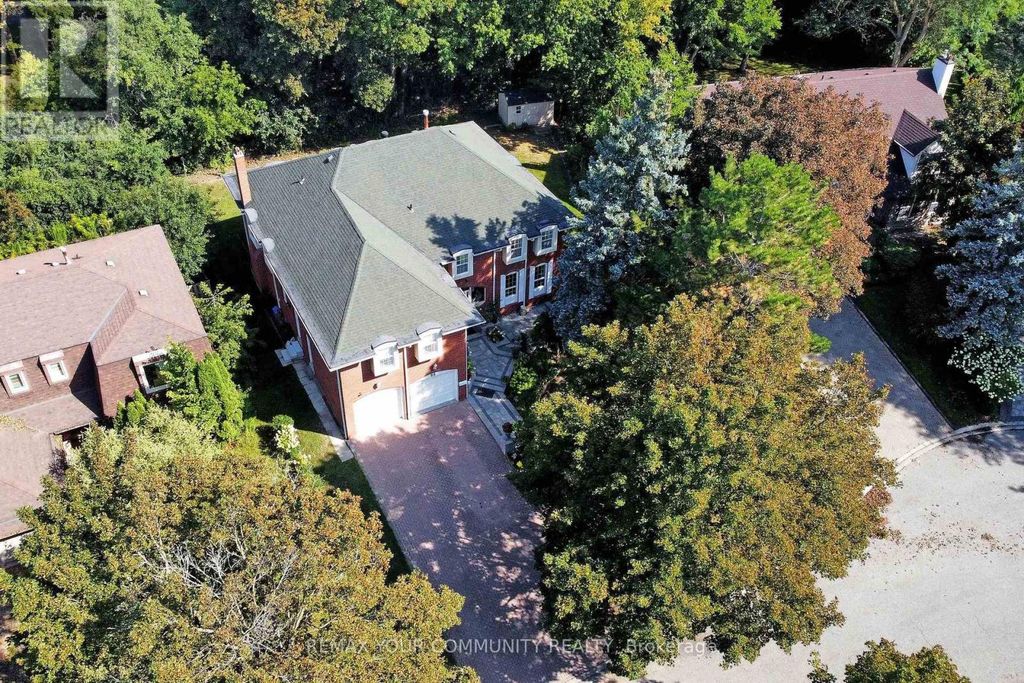 88 Cambridge Crescent, Richmond Hill (south Richvale)