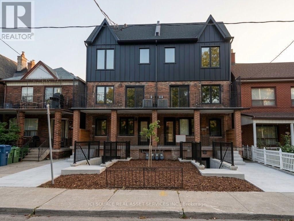 1 - 150 Brunswick Avenue, Toronto (university)