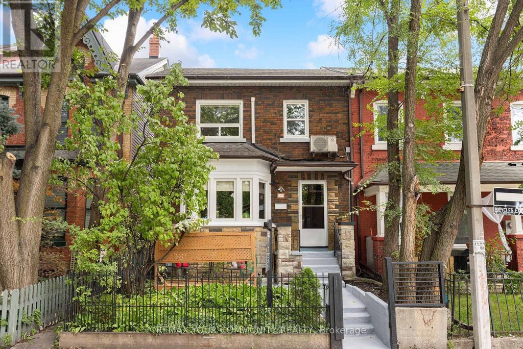 29 Denison Avenue, Toronto (kensington-Chinatown)