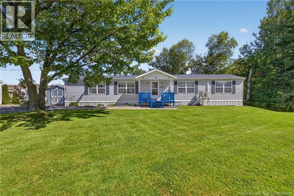 1125 Pine, Beresford