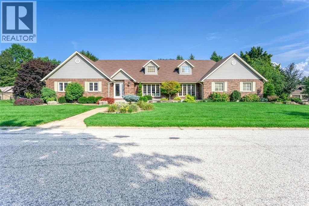 1596 Holden Drive, Sarnia