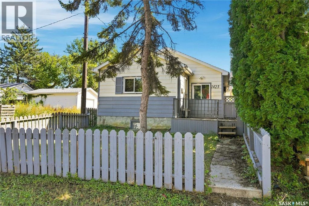 1425 Mcintosh Street, Regina