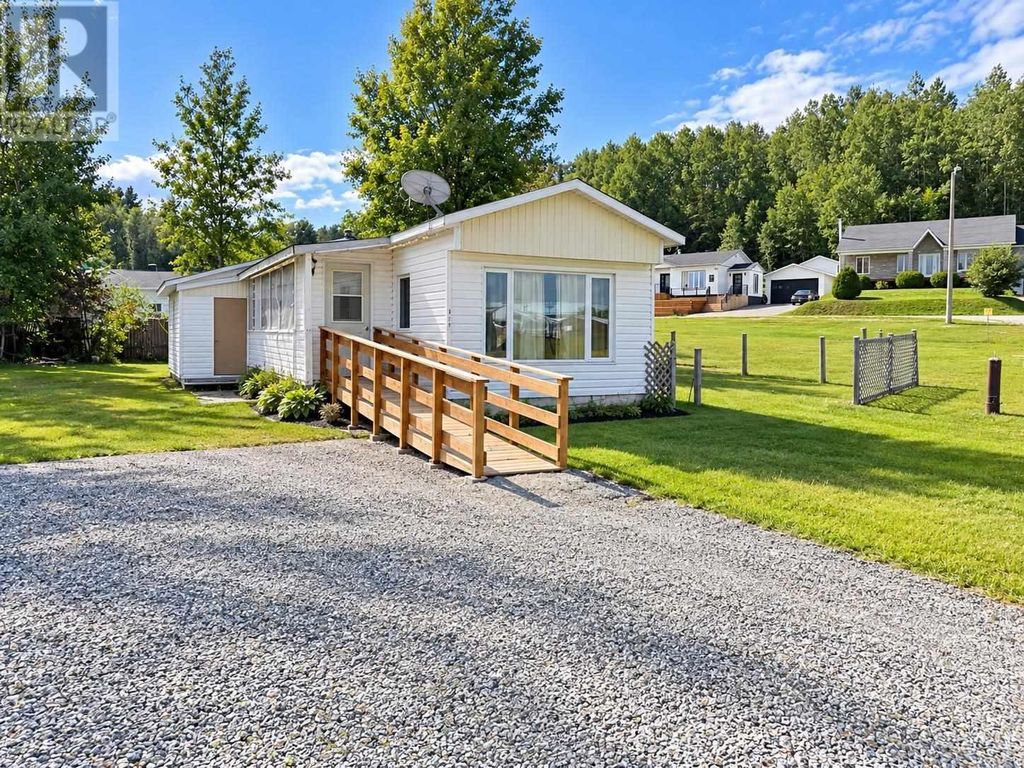 367 Des Saules, Dubreuiville