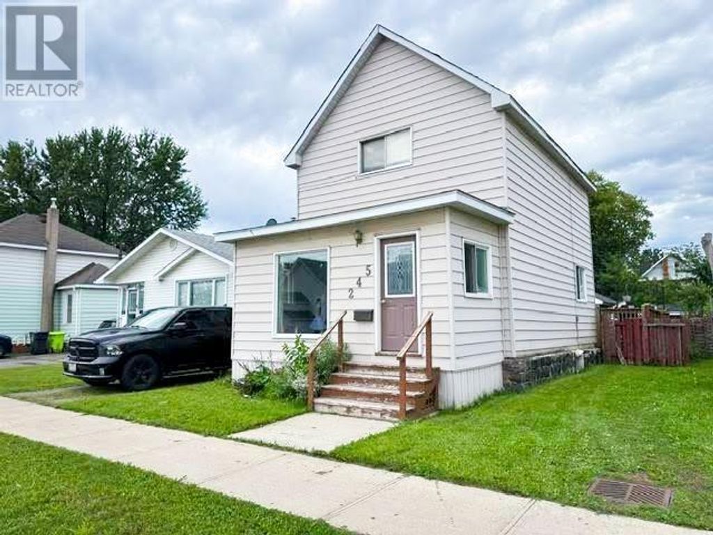 245 John St, Sault Ste. Marie