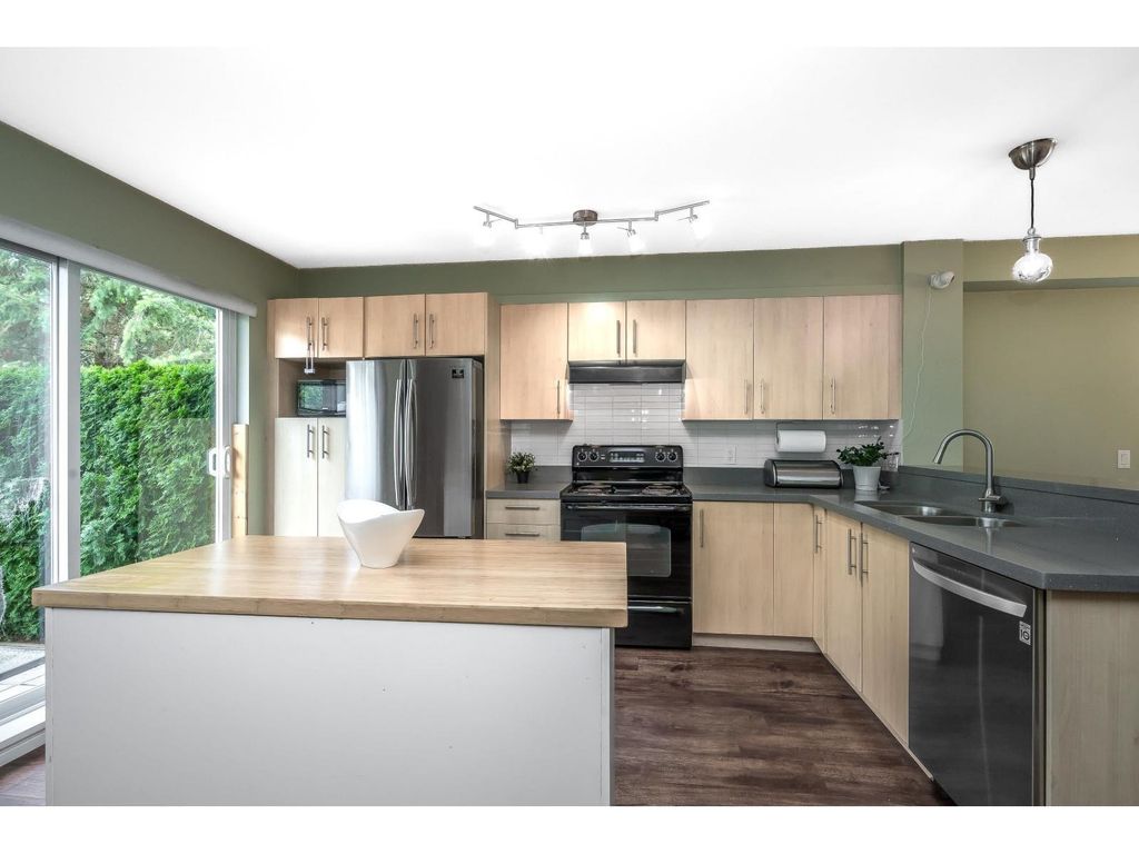 33 20875 80 Avenue, Langley