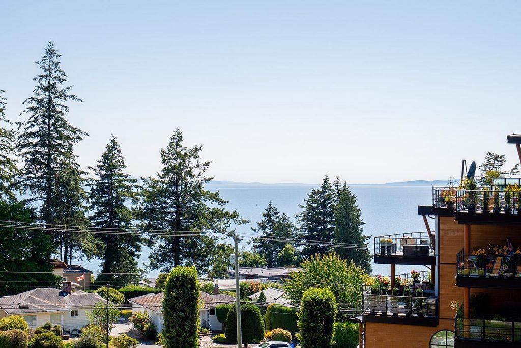 509 14855 Thrift Avenue, White Rock