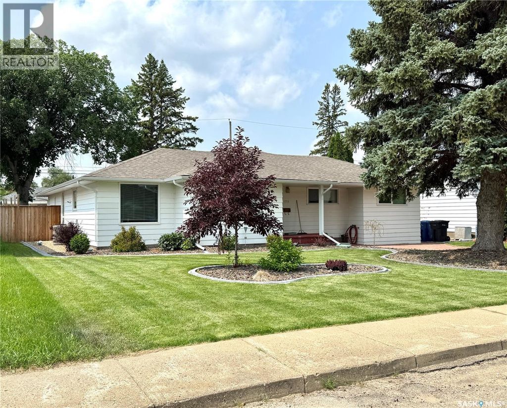 1711 93rd Street, North Battleford