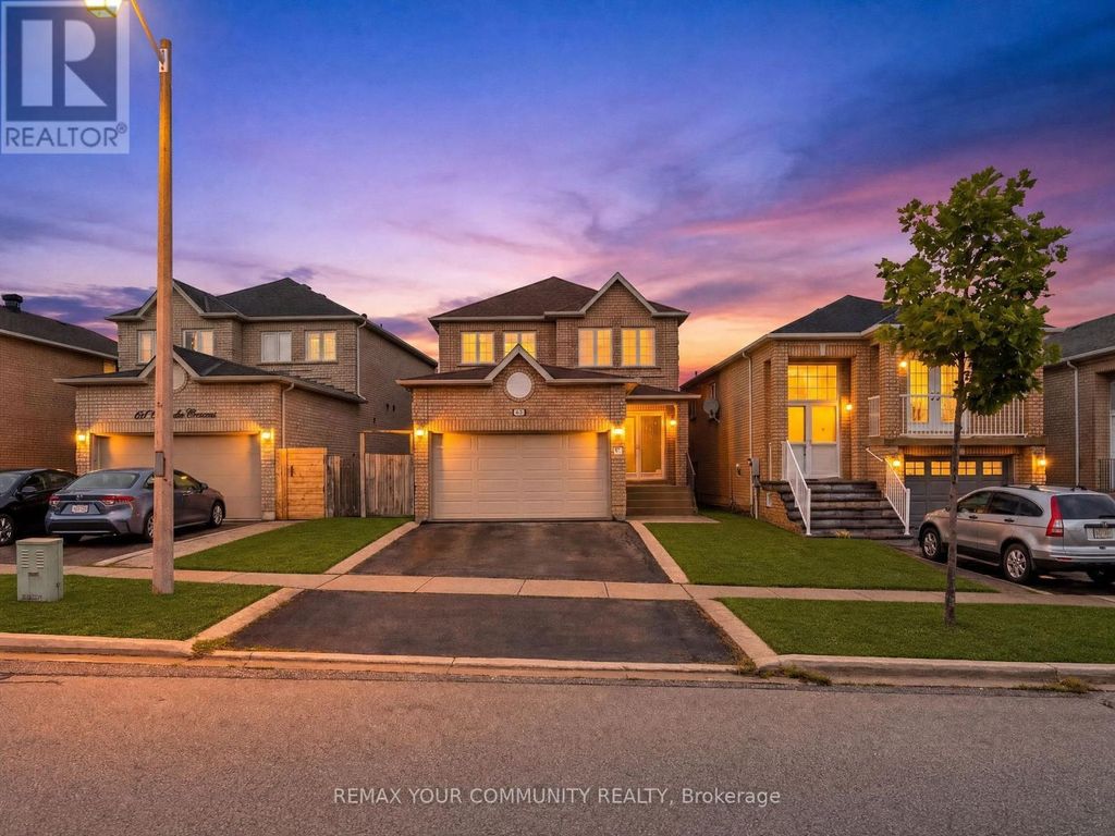 129 Colombo Crescent, Vaughan (maple)