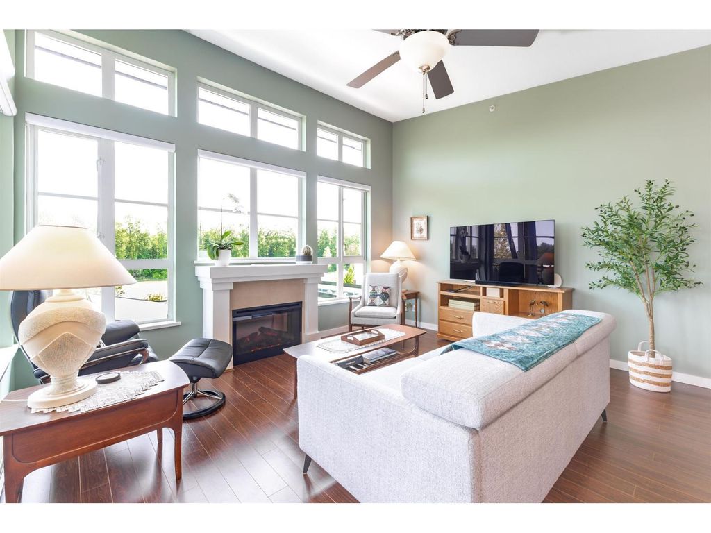 416 23215 Billy Brown Road, Langley