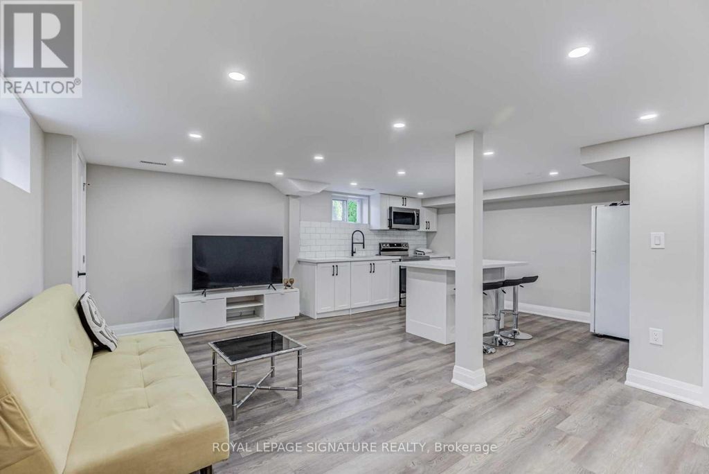 54 Inniswood Drive, Toronto (wexford-Maryvale)