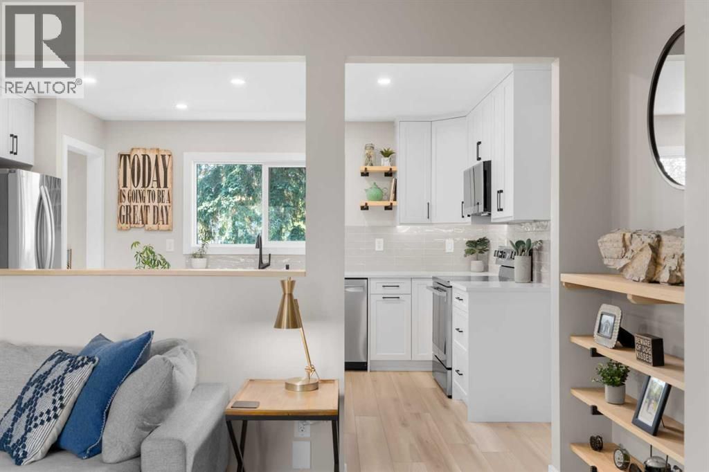 8343 48 Avenue Nw, Calgary