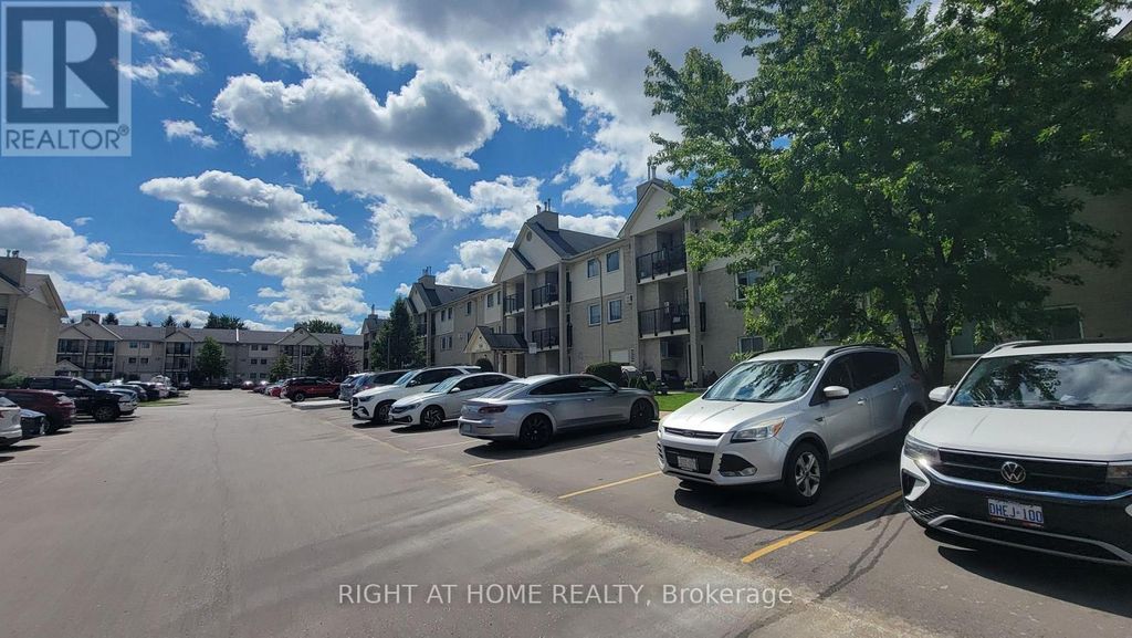 108 - 733 Deveron Crescent, London South (south T)