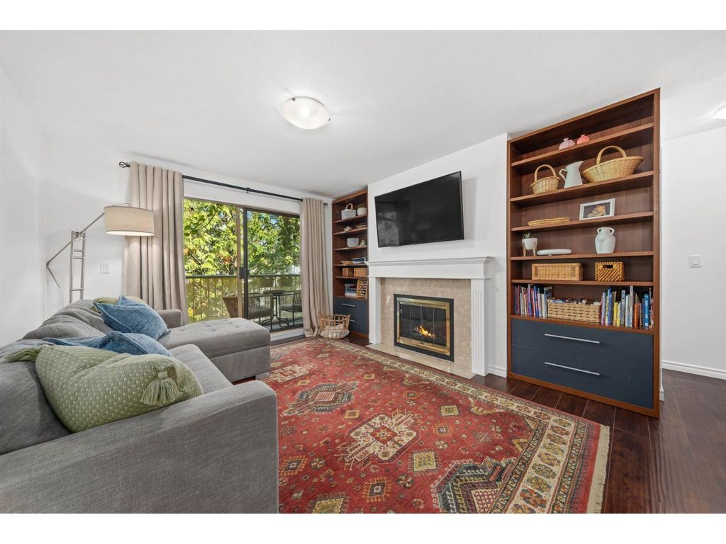 303 10720 138 Street, Surrey