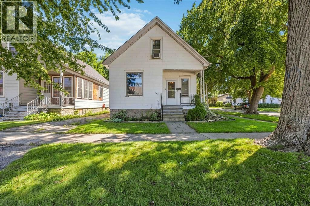 146 Mitton Street North, Sarnia