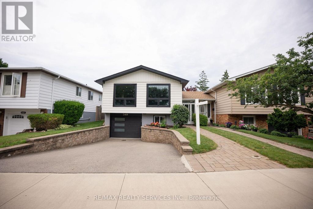 3469 Caplan Crescent, Burlington (roseland)