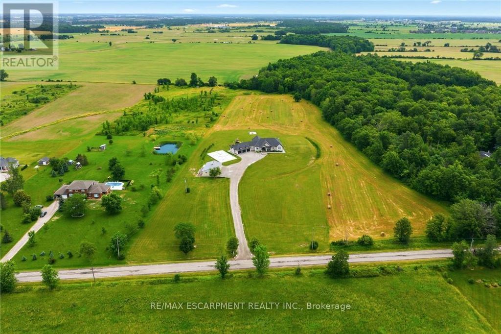 148 Moores Road, Haldimand