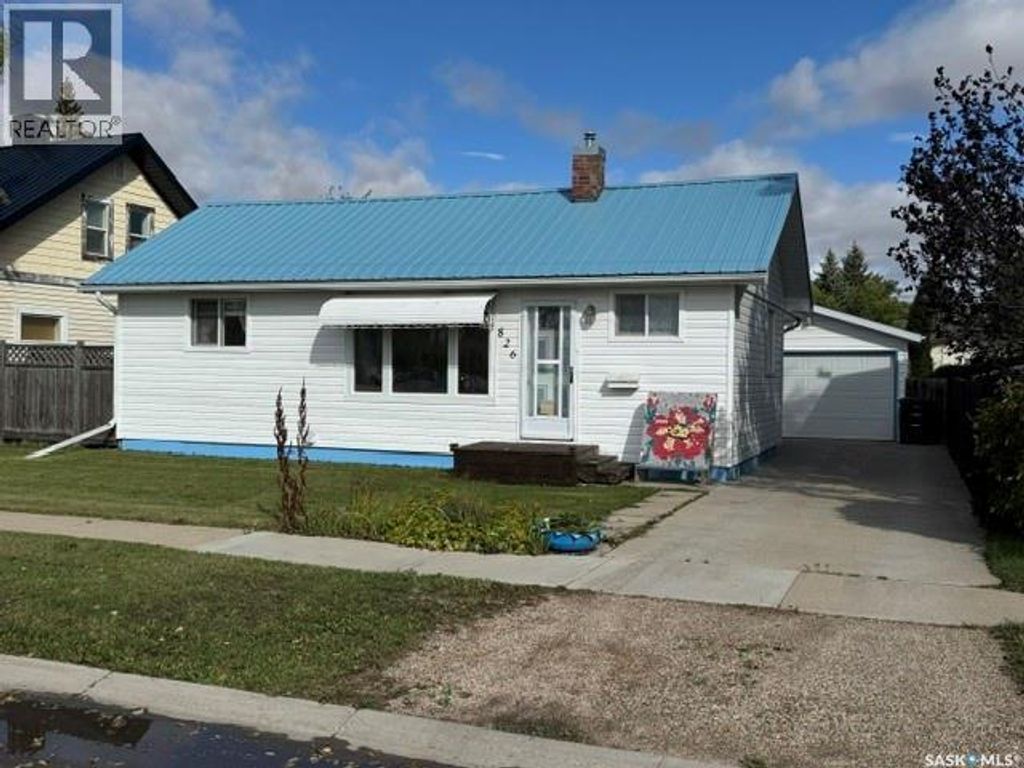 826 10th Street, Humboldt