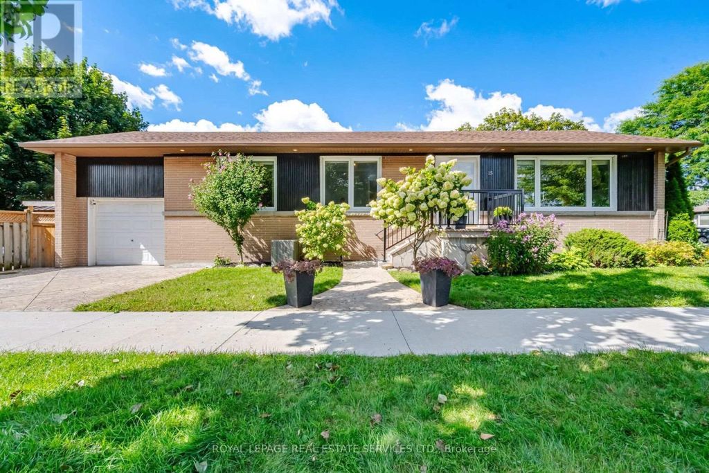 15 Velma Drive, Toronto (stonegate-Queensway)
