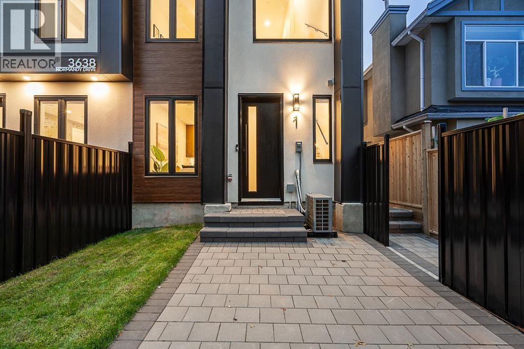 1 3638 Normandy Drive, Vancouver