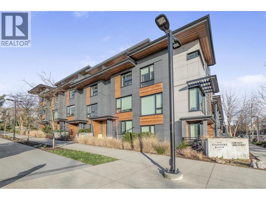 11 528 E 2nd Street, North Vancouver