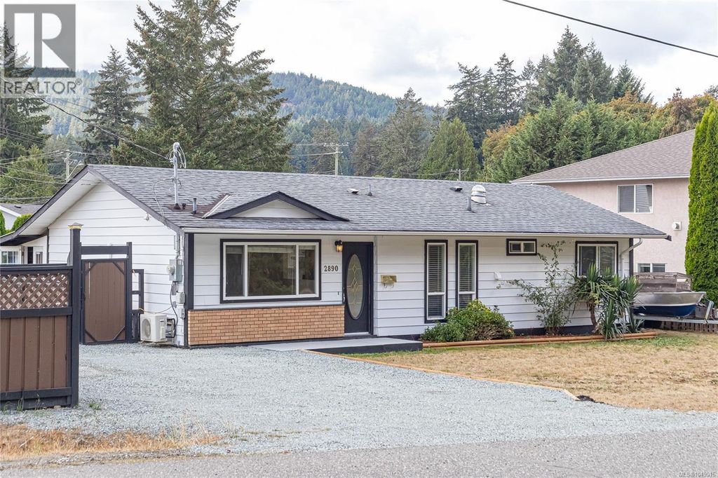 2890 Canyon Park Pl, Langford