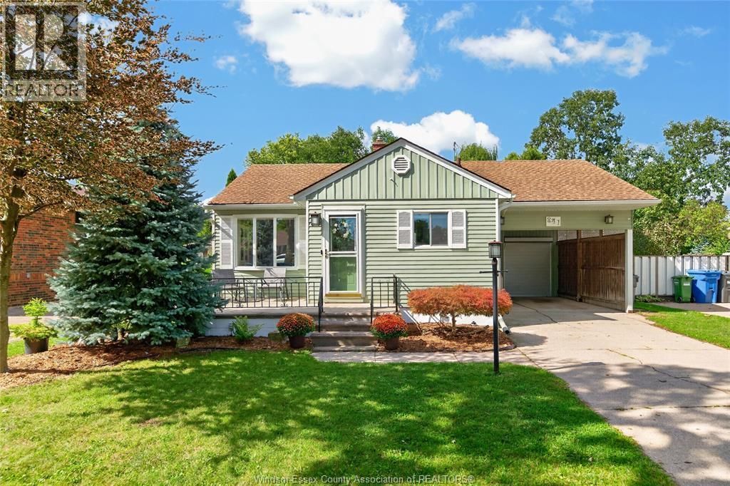 841 Rossini Boulevard, Windsor