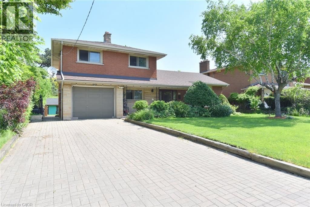 372 Fennell Avenue W, Hamilton