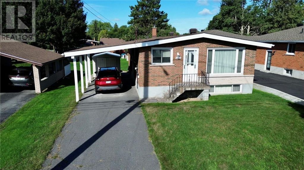 645 Churchill Avenue, Sudbury