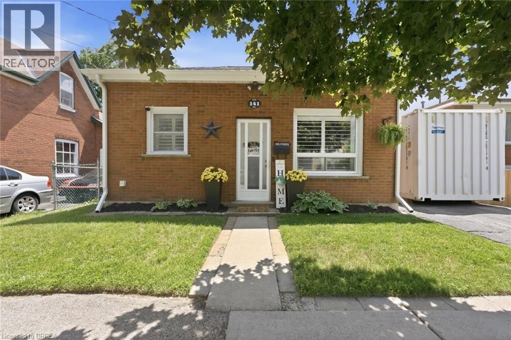 141 East Avenue, Brantford