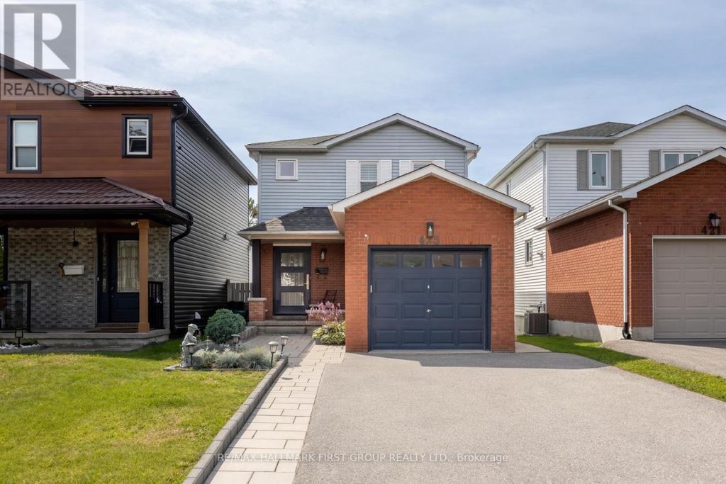 425 Cobblehill Drive, Oshawa (pinecrest)