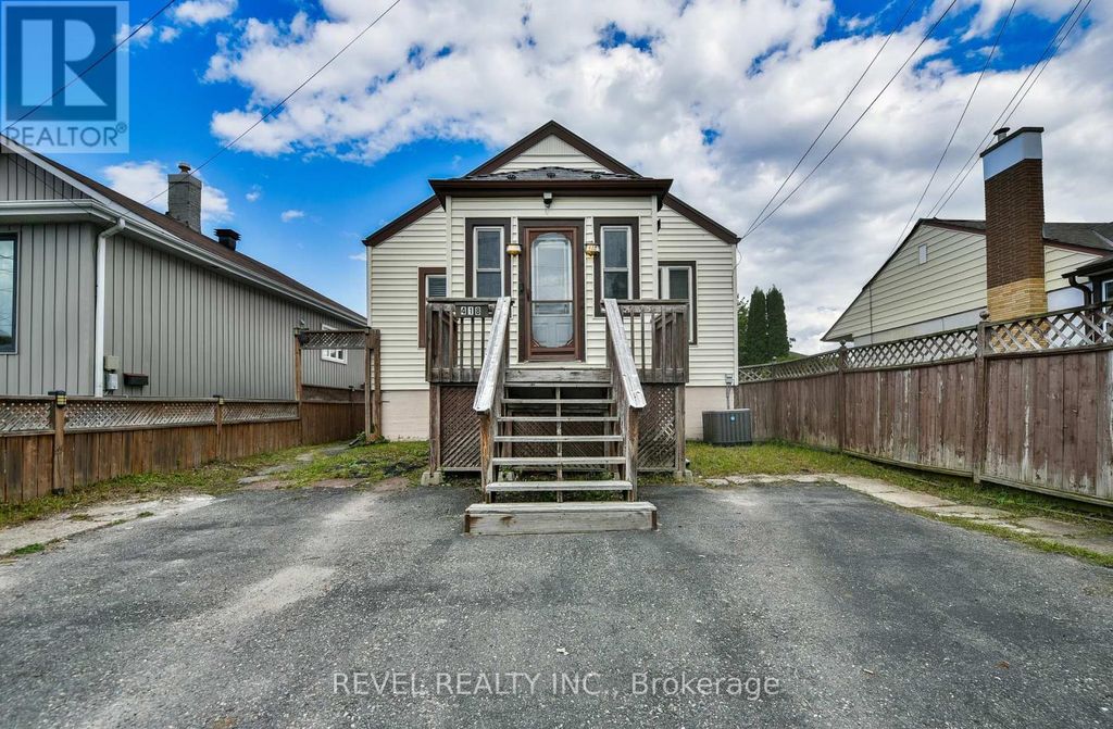 418 Maple Street S, Timmins (ts - Se)