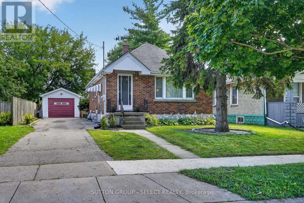 1295 York Street, London East (east M)