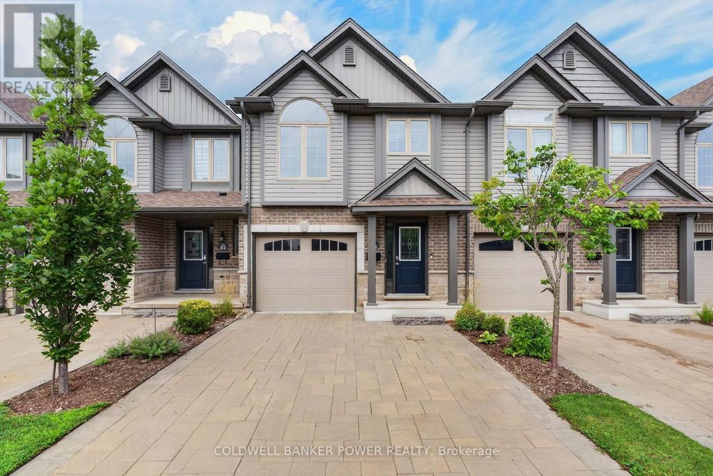 84 - 3400 Castle Rock Place, London South (south W)